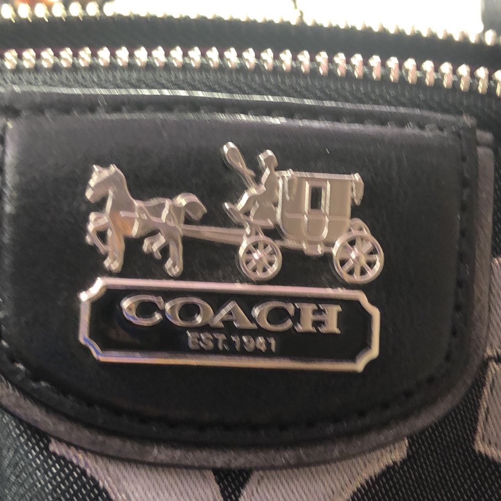 Coach handbag - Picture 9 of 16